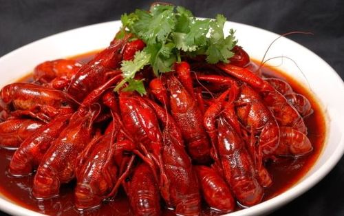 在家秘制小龍蝦，比飯店更鮮香過(guò)癮的終極攻略